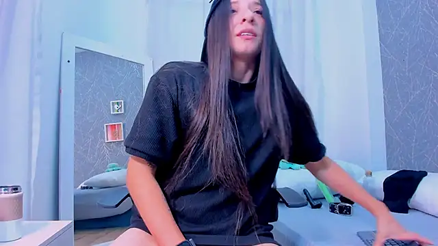 viictoriiasaenz - ViictoriiaSaenz's free webcam - UK Sex Cams