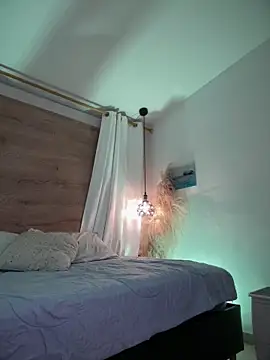 halaaa_1 - Halaaa_1's free webcam - UK Sex Cams