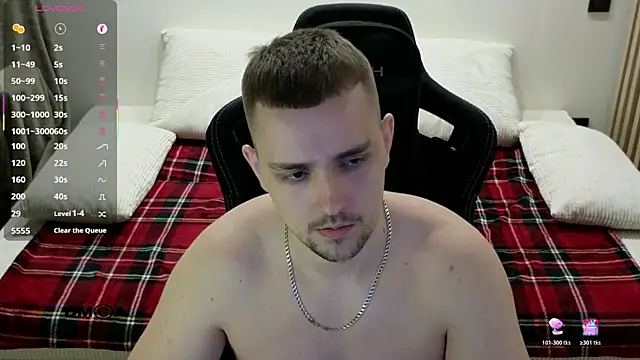 larstar01 (M young) - Happy Lars