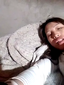 gummiesu - Gummiesu's free webcam - UK Sex Cams