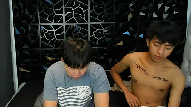 davincihugecock live sex cam