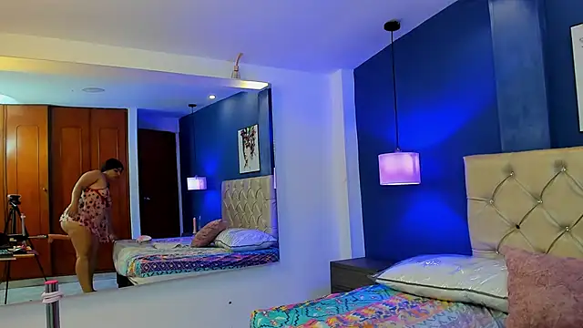 dulcee_alexa - Dulcee_Alexa's free webcam - UK Sex Cams