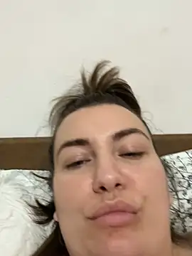 sweetcurvess - SweetCurvess's free webcam - UK Sex Cams