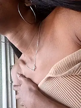 jasmine_fullsshine - Jasmine_FullsShine's free webcam - UK Sex Cams