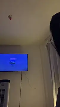 Webcam Model (Roxanne_08)  is live.Free join now!