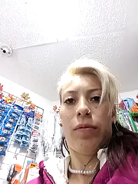 tefannyy_ - Tefannyy_'s free webcam - UK Sex Cams