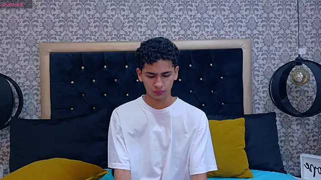 dark_sultan - Dark_Sultan's free webcam - UK Sex Cams