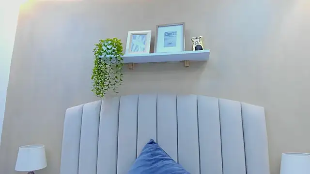 Realbadbxtch live sex cam