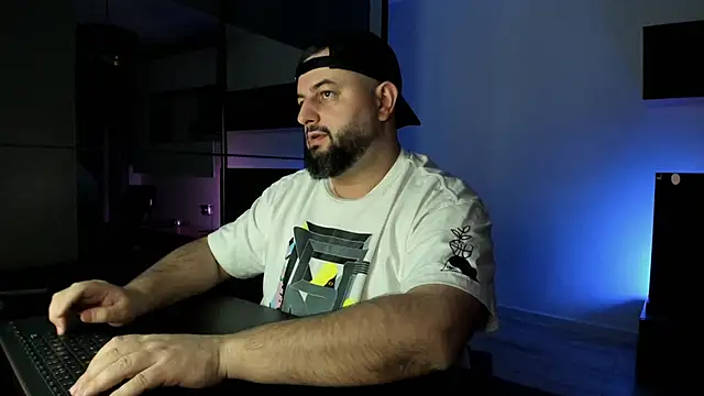 dravenpeak - DravenPeak's free webcam - UK Sex Cams