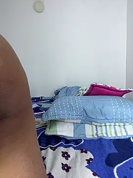 sandylau (F milf) - hello guys, naked + squirt