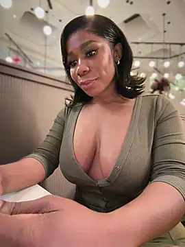 Webcam Model (Belle___)  is live.Free join now!