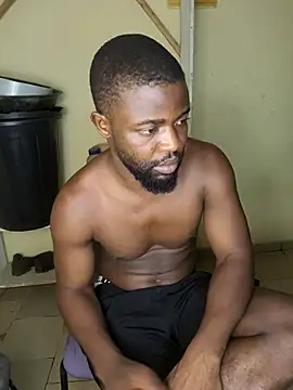 vannycov (M young) - Please help me rent an apartment