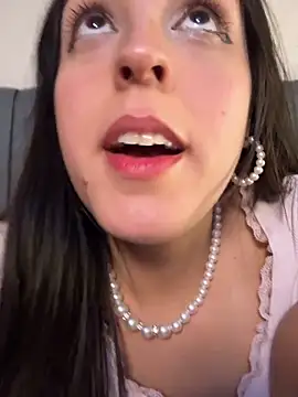 sofi_chan (F young) - Naked dance + Rub pussy