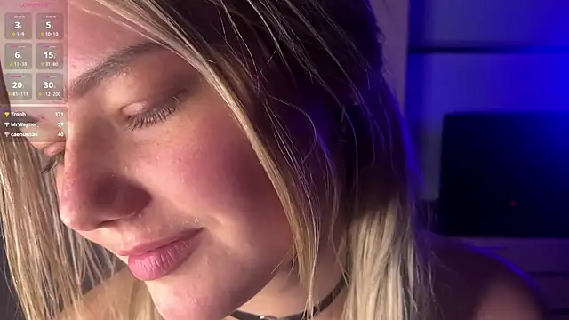 velmiora (F teen) - Slap my booty until red