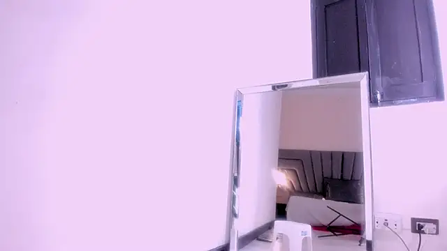 maia_520 - Maia_520's free webcam - UK Sex Cams