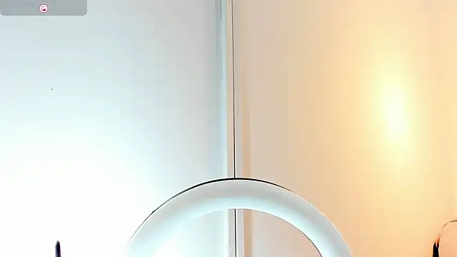 izadii - Izadii's free webcam - UK Sex Cams