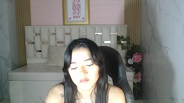 veronicaa_s - Veronicaa_s's free webcam - UK Sex Cams