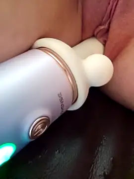 PinkTheHawk live sex cam