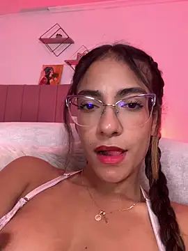 Webcam Model (elegant__rouse)  is live.Free join now!