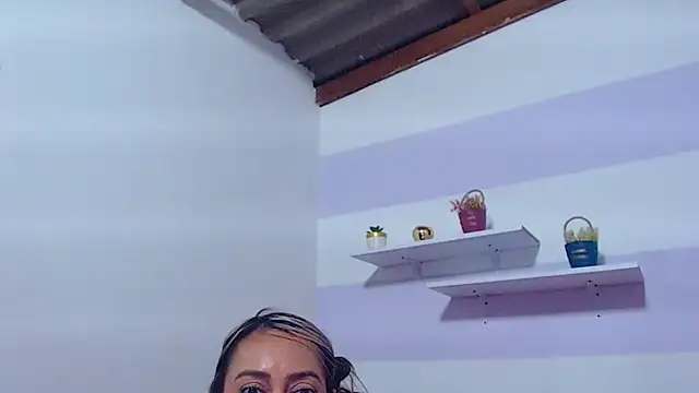 kimberlyvega - Kimberlyvega's free webcam - UK Sex Cams