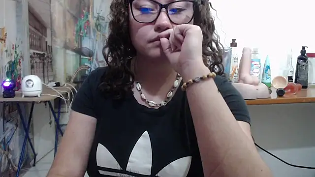 curly_greeneyed - Curly_greeneyed's free webcam - UK Sex Cams