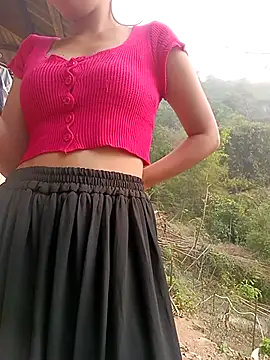 llomayy-love - Llomayy-love's free webcam - UK Sex Cams