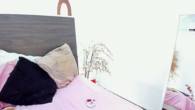 brianna_maya - Brianna_Maya's free webcam - UK Sex Cams