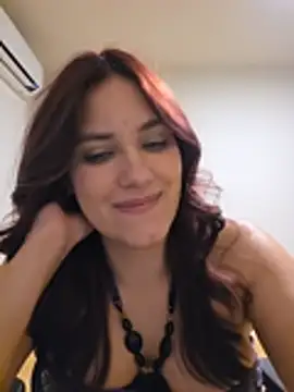 miarides19 - MiaRides19's free webcam - UK Sex Cams