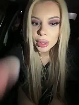 AlyssaFoxx_ Live Webcam on Stripchat