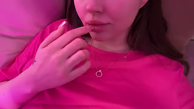 almarykim - AlmaryKim's free webcam - UK Sex Cams