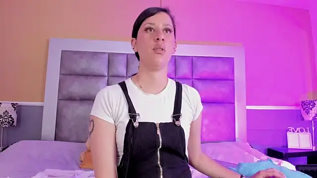 lunadamasco - LunaDamasco's free webcam - UK Sex Cams