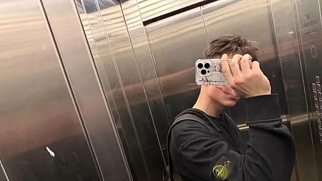 ciphermoth - CipherMoth's free webcam - UK Sex Cams