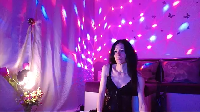 elysasun - ElysaSun's free webcam