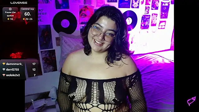 roxy_f_w - Roxy_f_w's free webcam - UK Sex Cams