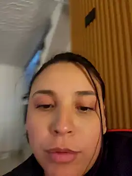 lizzrouse - LizzRouse's free webcam