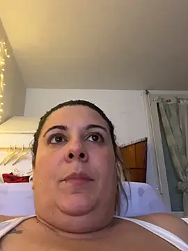 Webcam Model (JasmineGlow7)  is live.Free join now!