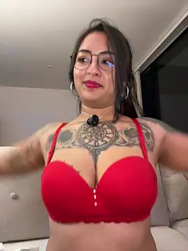 Rae_Lil_White live sex cam