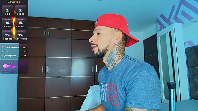 Valentiinoss's live cam