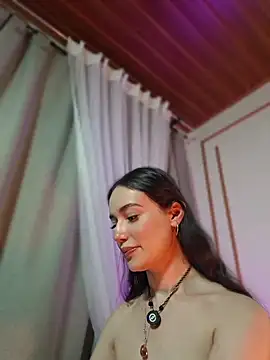 Webcam Model (Kate_Amaretto_)  is live.Free join now!