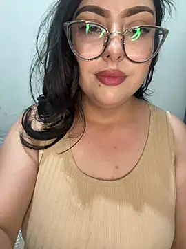 Webcam Model (MileyGia)  is live.Free join now!