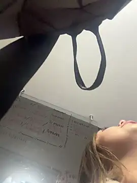 adaara_rey - Adaara_Rey's free webcam - UK Sex Cams