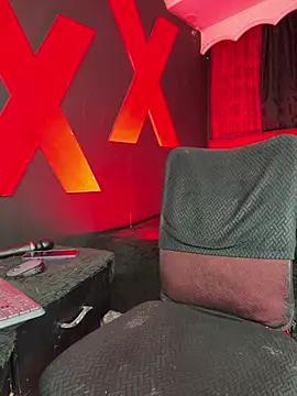 abrilbigcock live sex cam