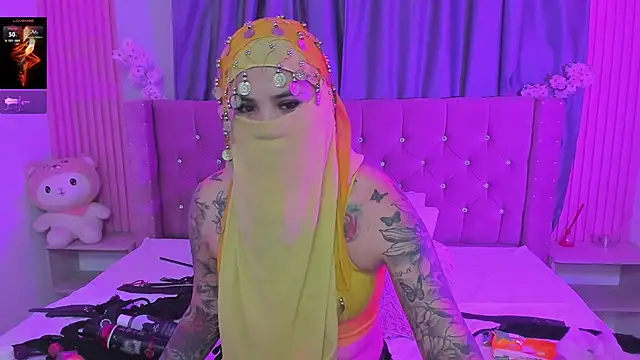 nayla-mouna (F young) - Doggy style+ slap ass X5 😍😋