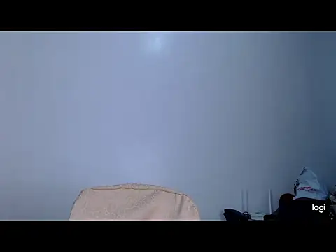 Urmistress_Clara webcam