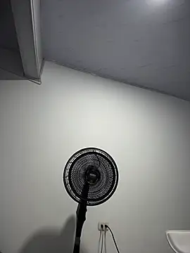 Sarahballiston_ live sex cam