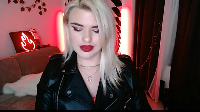 ariana_saint - Ariana_Saint's free webcam - UK Sex Cams