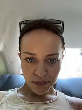 AngelinaTeller's room