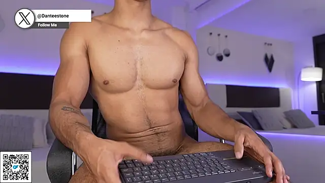 DanteeStone live sex cam