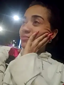 charlotte_dante212 - Charlotte_dante212's free webcam