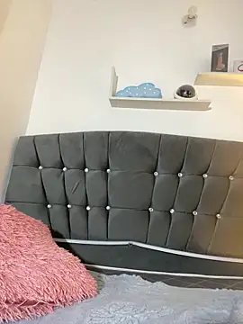 Webcam Model (THALIA_EF)  is live.Free join now!